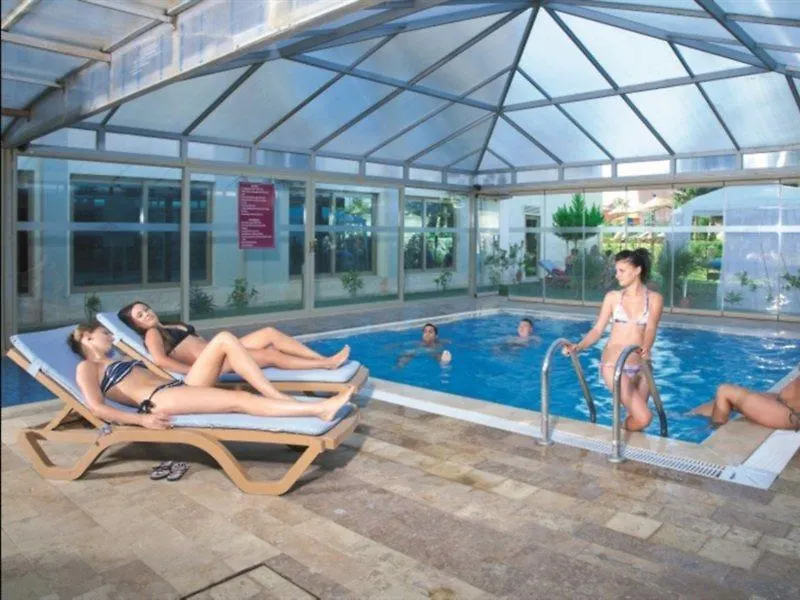 Hotel Akbulut & Spa Güzelçamlı 4*,