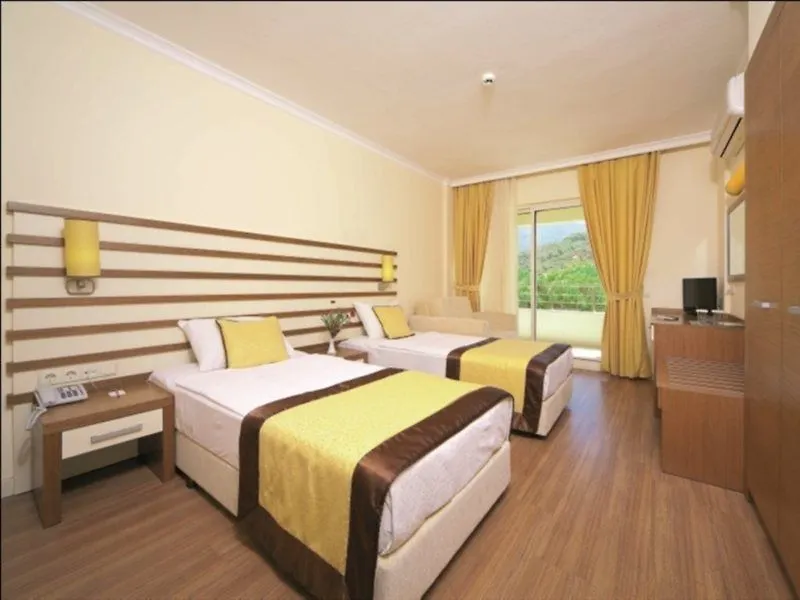 Hotel Akbulut & Spa Güzelçamlı 4*,