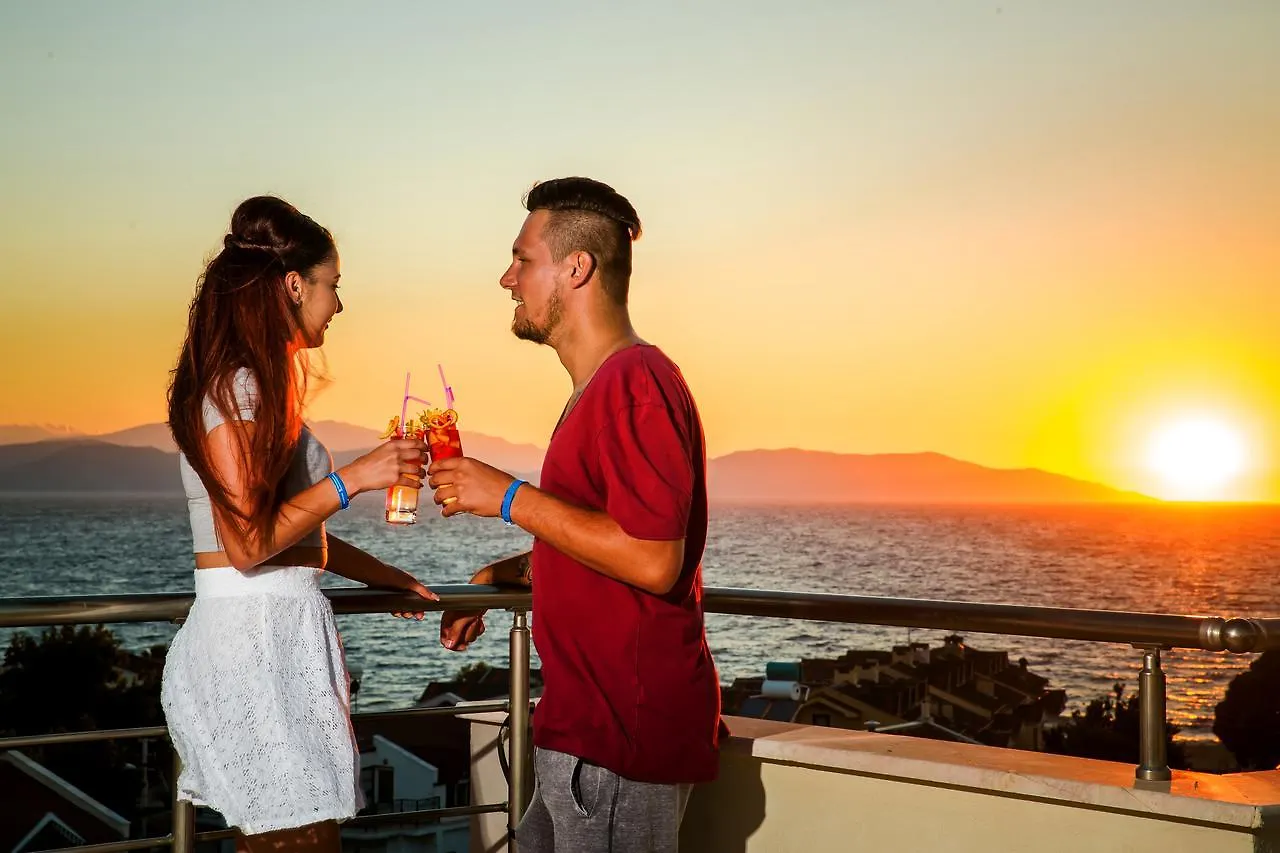 Resort Hotel Akbulut & Spa Güzelçamlı