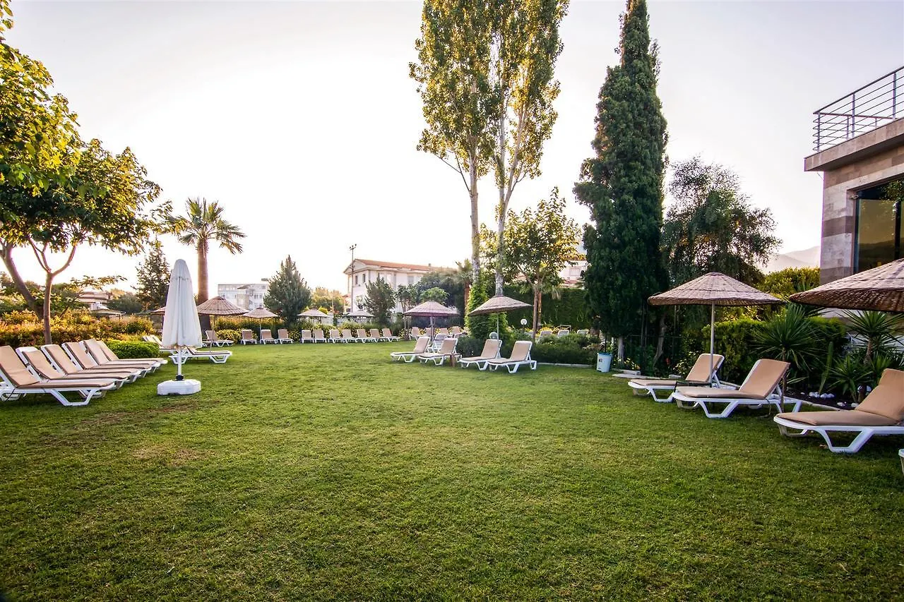 Resort Hotel Akbulut & Spa Güzelçamlı