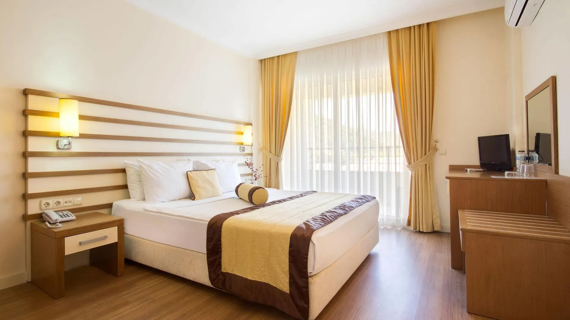 Hotel Akbulut & Spa Güzelçamlı 4*,